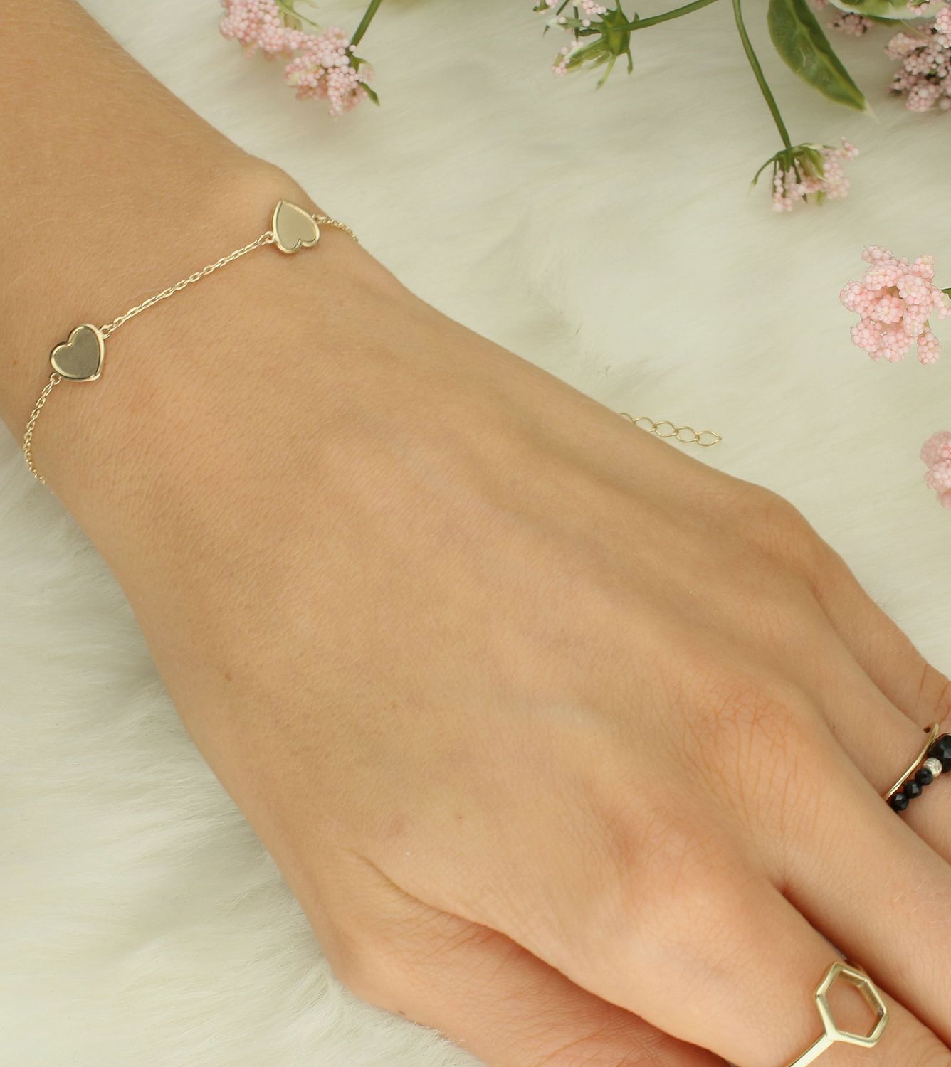 Bransoletka złota serca satynowe próba 375, BR 5882 375  Bransoletka to idealny pomysł na prezent. 1.jpg